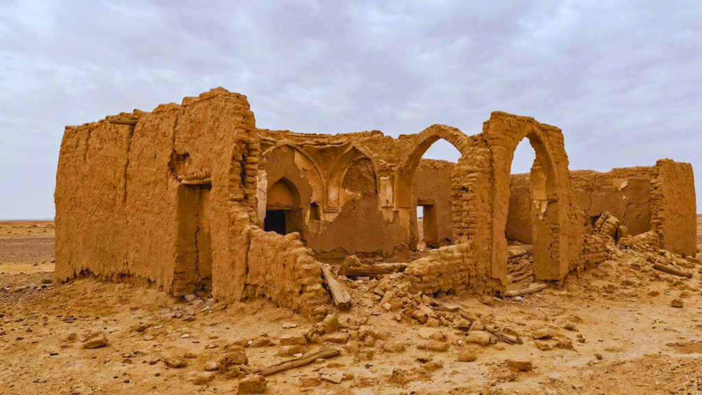 Sampul Masjid Dhirar: Ketika Niat Merusak Tempat Ibadah